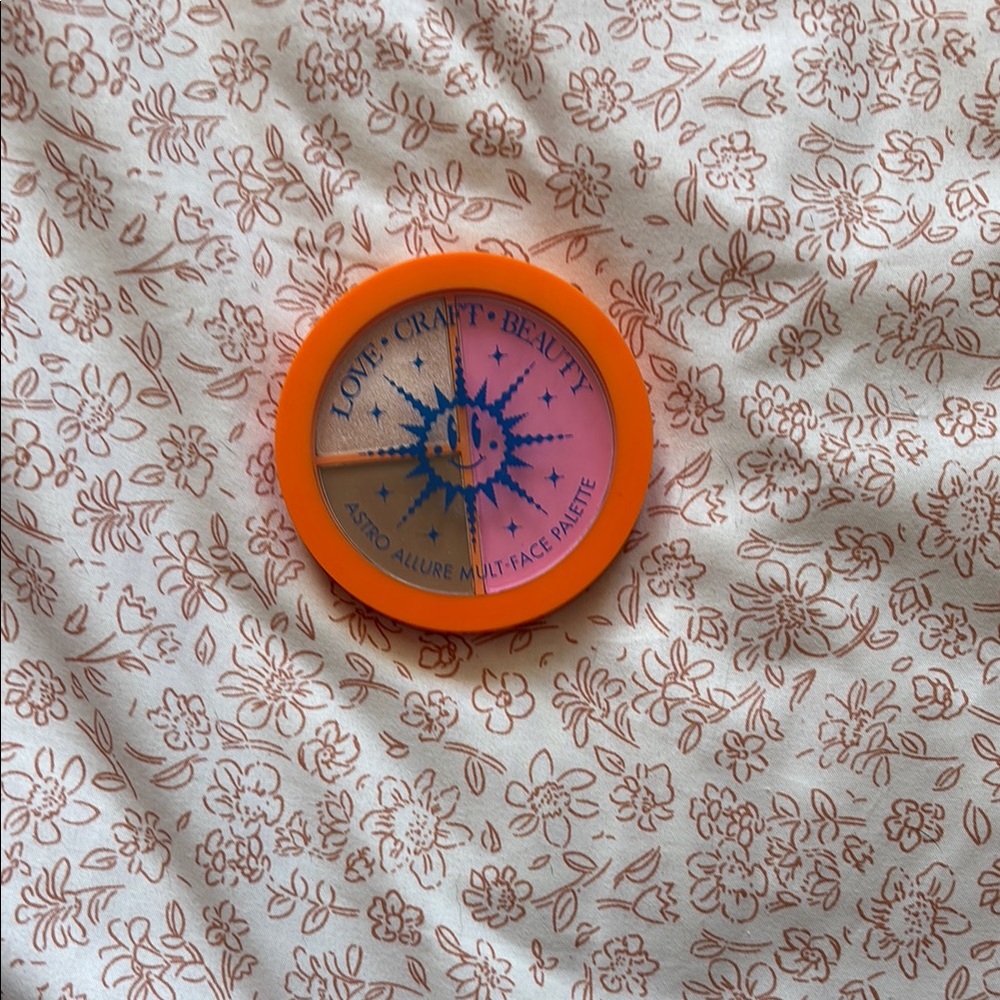 Love+Craft+Beauty Multi-Face Palette